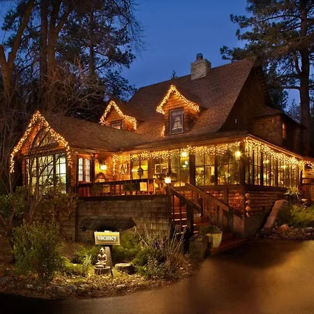 Strawberry Creek Inn-3